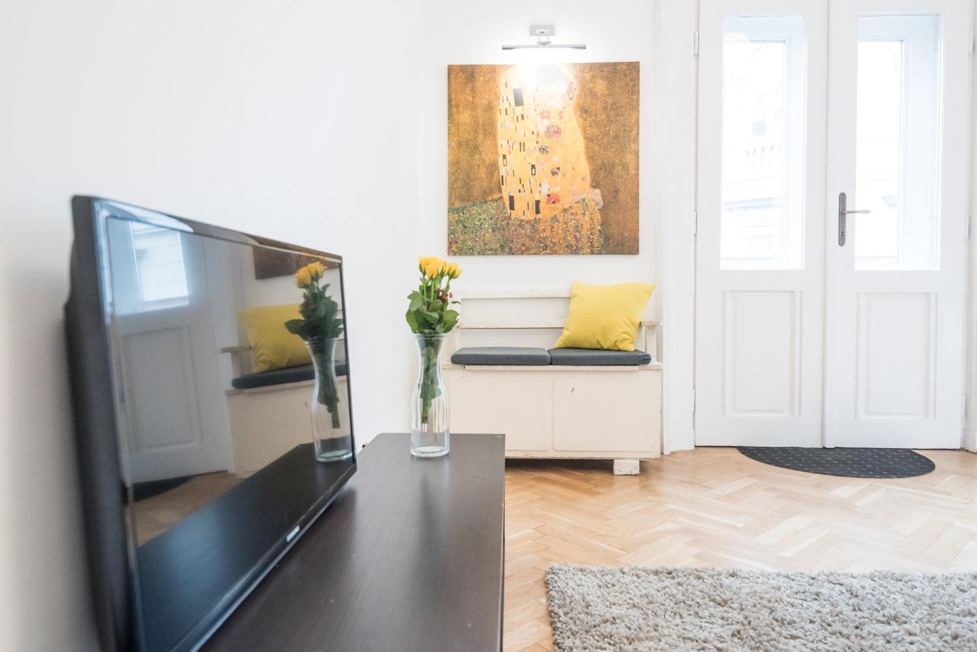 Newsunny Apartment At The Budacastle Budapeste Exterior foto