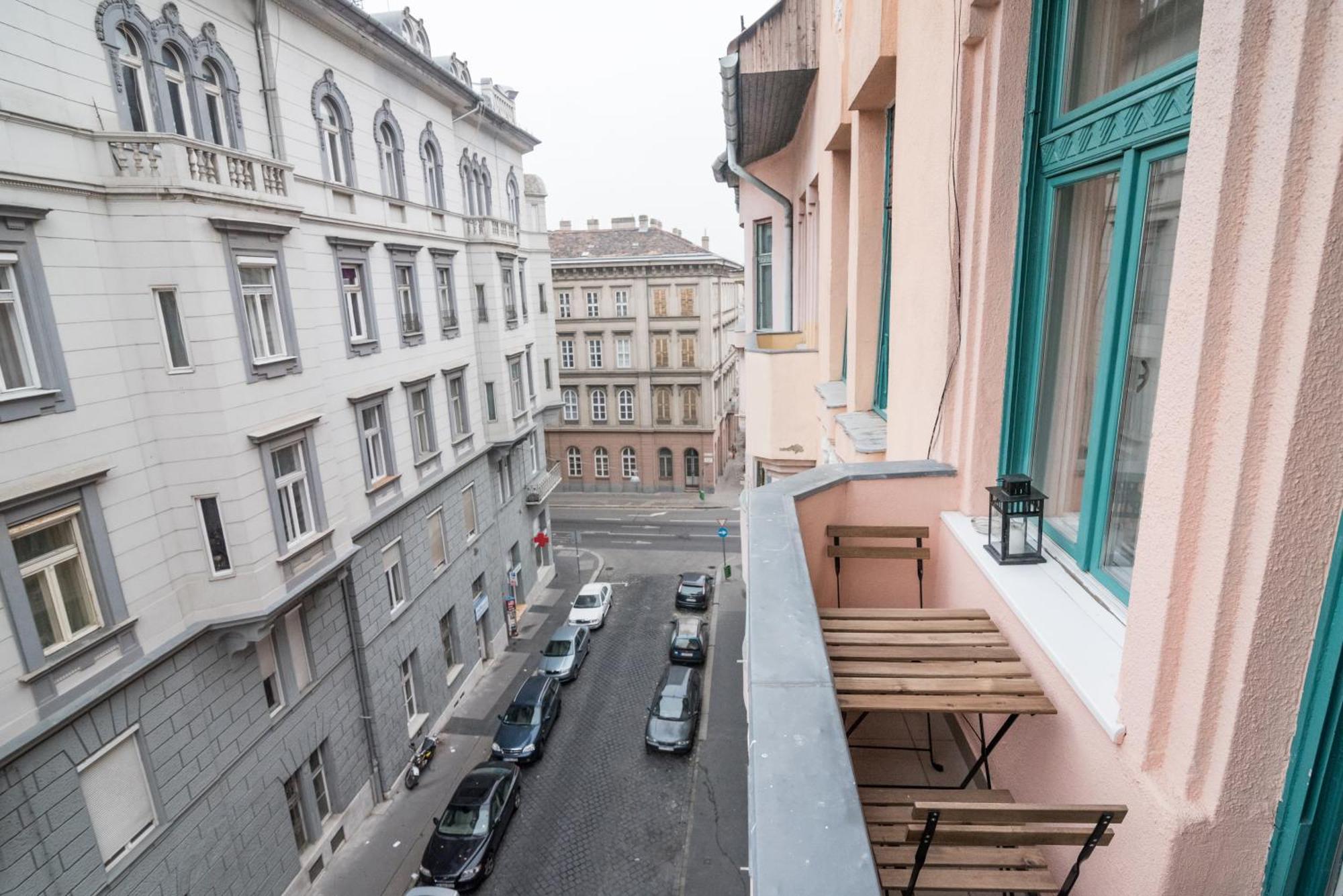 Newsunny Apartment At The Budacastle Budapeste Exterior foto