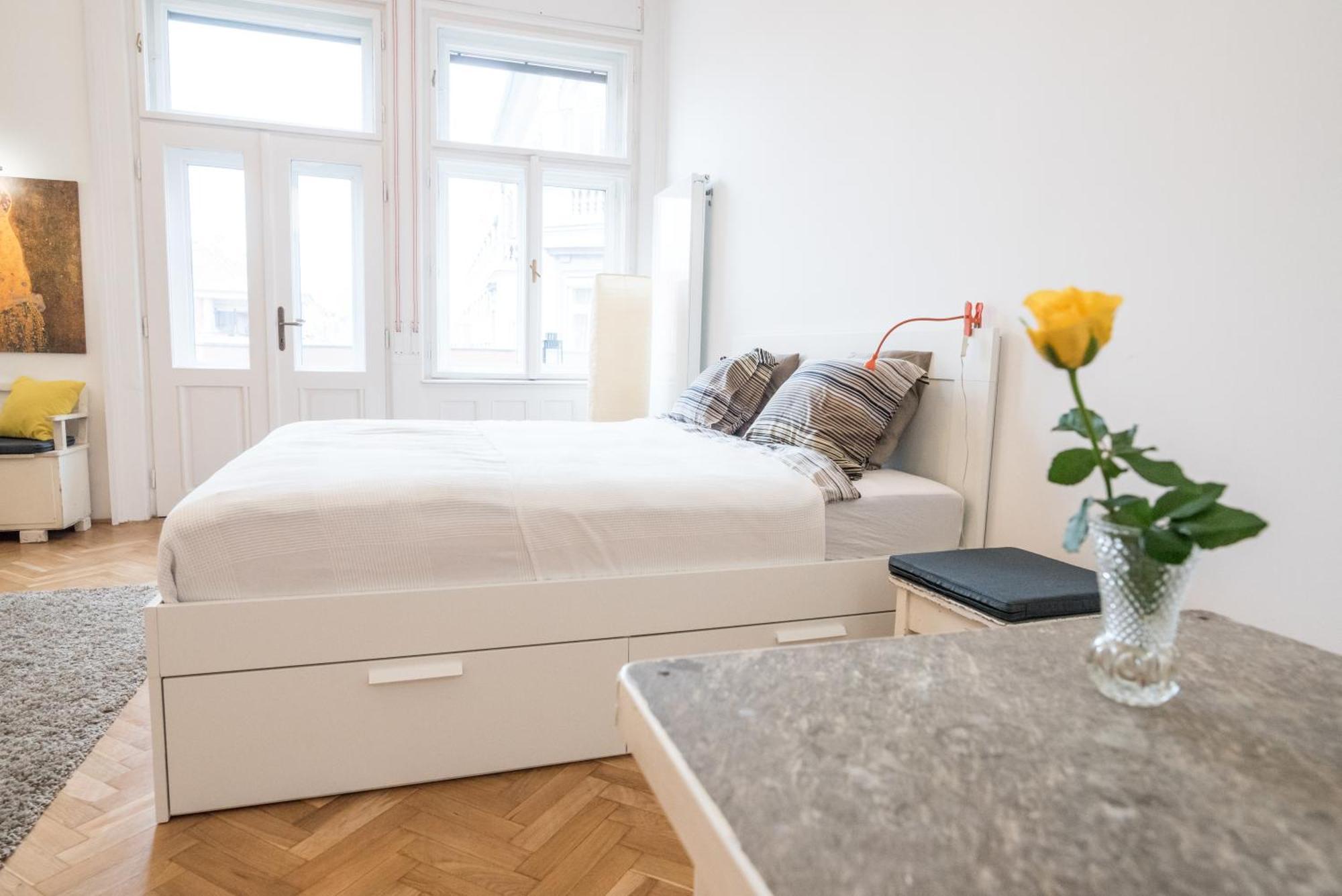 Newsunny Apartment At The Budacastle Budapeste Exterior foto